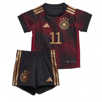 Koszulka piłkarska Niemcy Mario Gotze #11 Strój wyjazdowy dla dzieci MŚ 2022 tanio Krótki Rękaw (+ Krótkie spodenki)